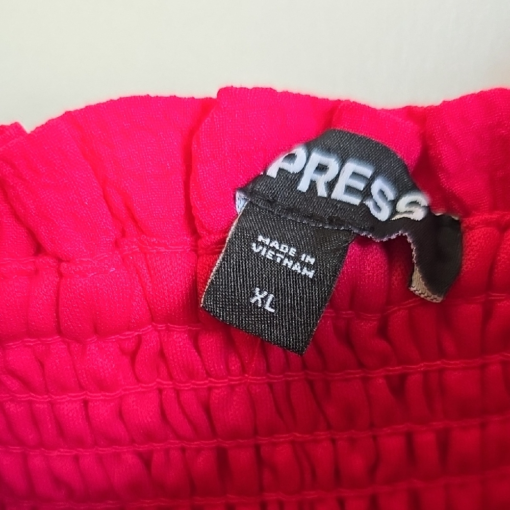 Express Vibrant Pink Ruffled Top - Picture 2 of 5